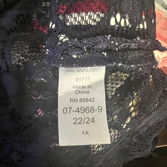 ELLOS Navy Side-Stripe Elbow-Length Lace Tunic‎ Tee w/Camisole (Plus 1X) - Picture 10 of 11